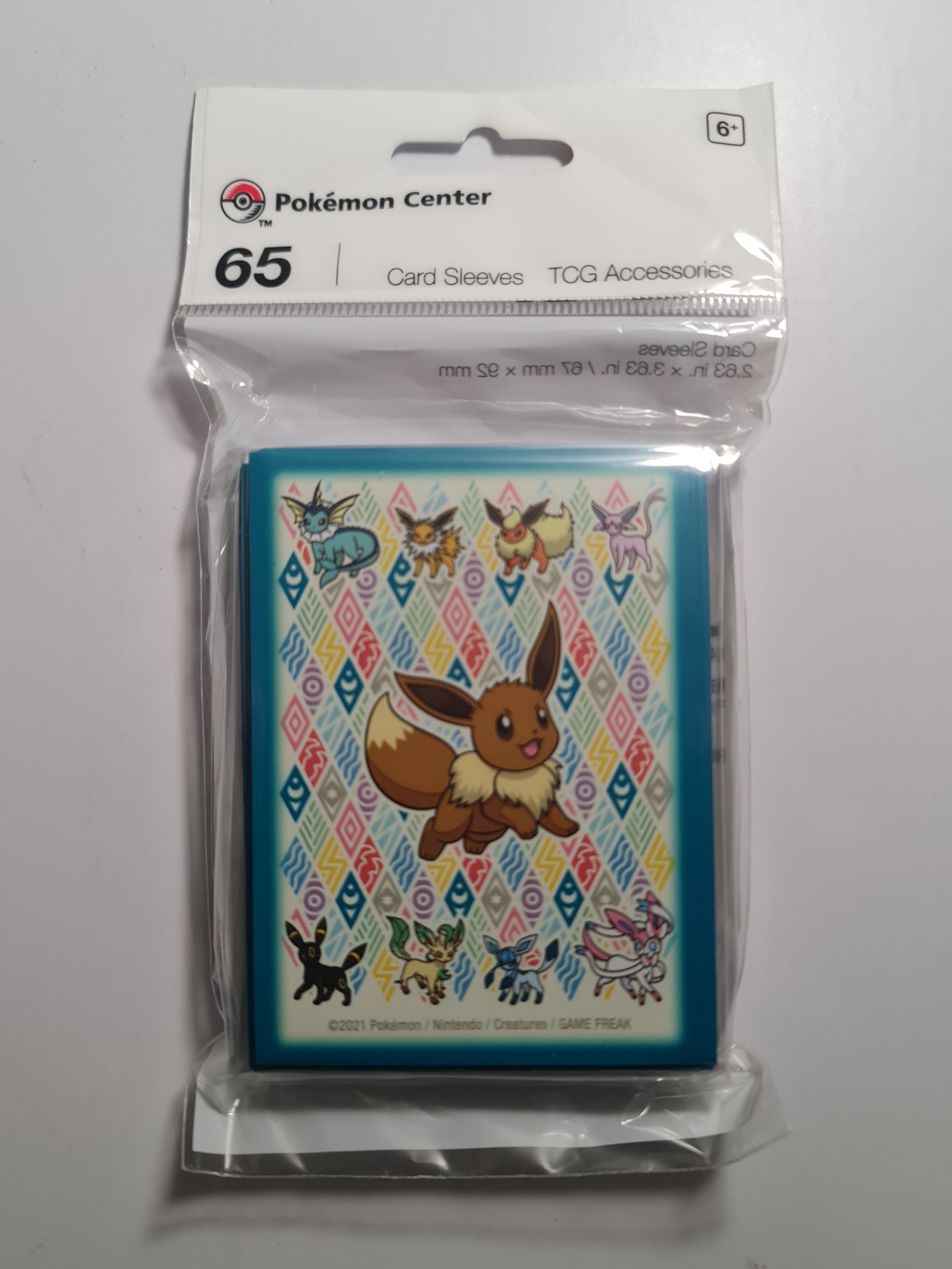 Pokémon TCG: Eevee Prismatic Card Sleeves (65 Sleeves)