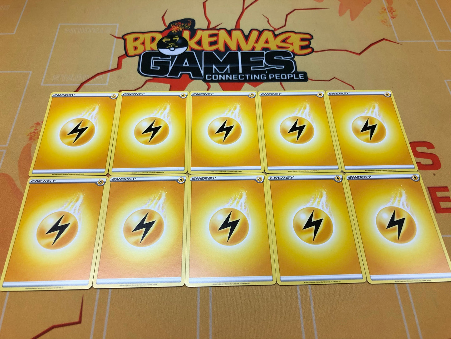 <transcy>10 X Pokemon Sword & Shield Basic Energy - Lynenergi</transcy>