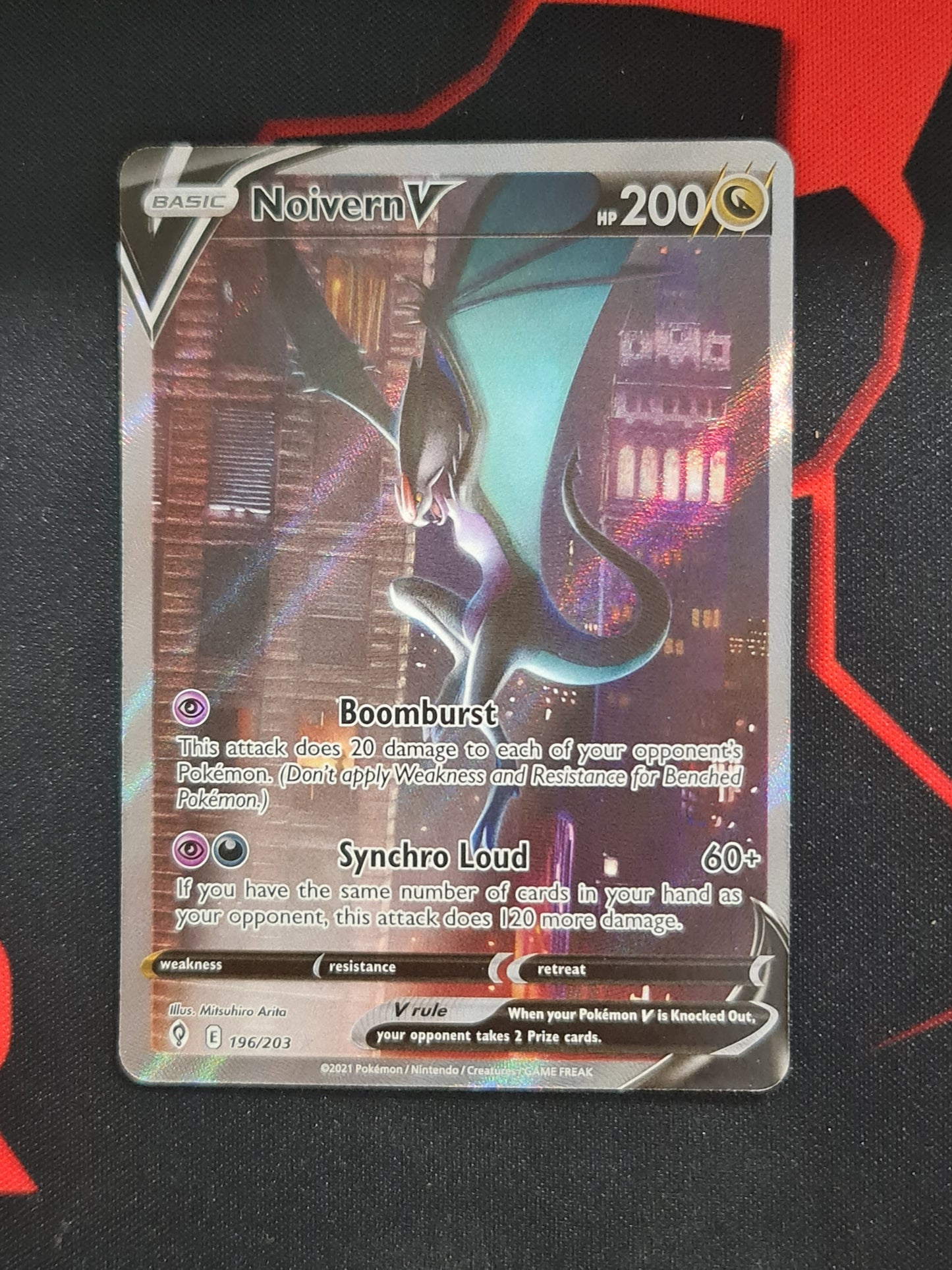 لعبة Pokemon Card Evolution Skies 196/203 196/203 Noivern V Full Art * M *