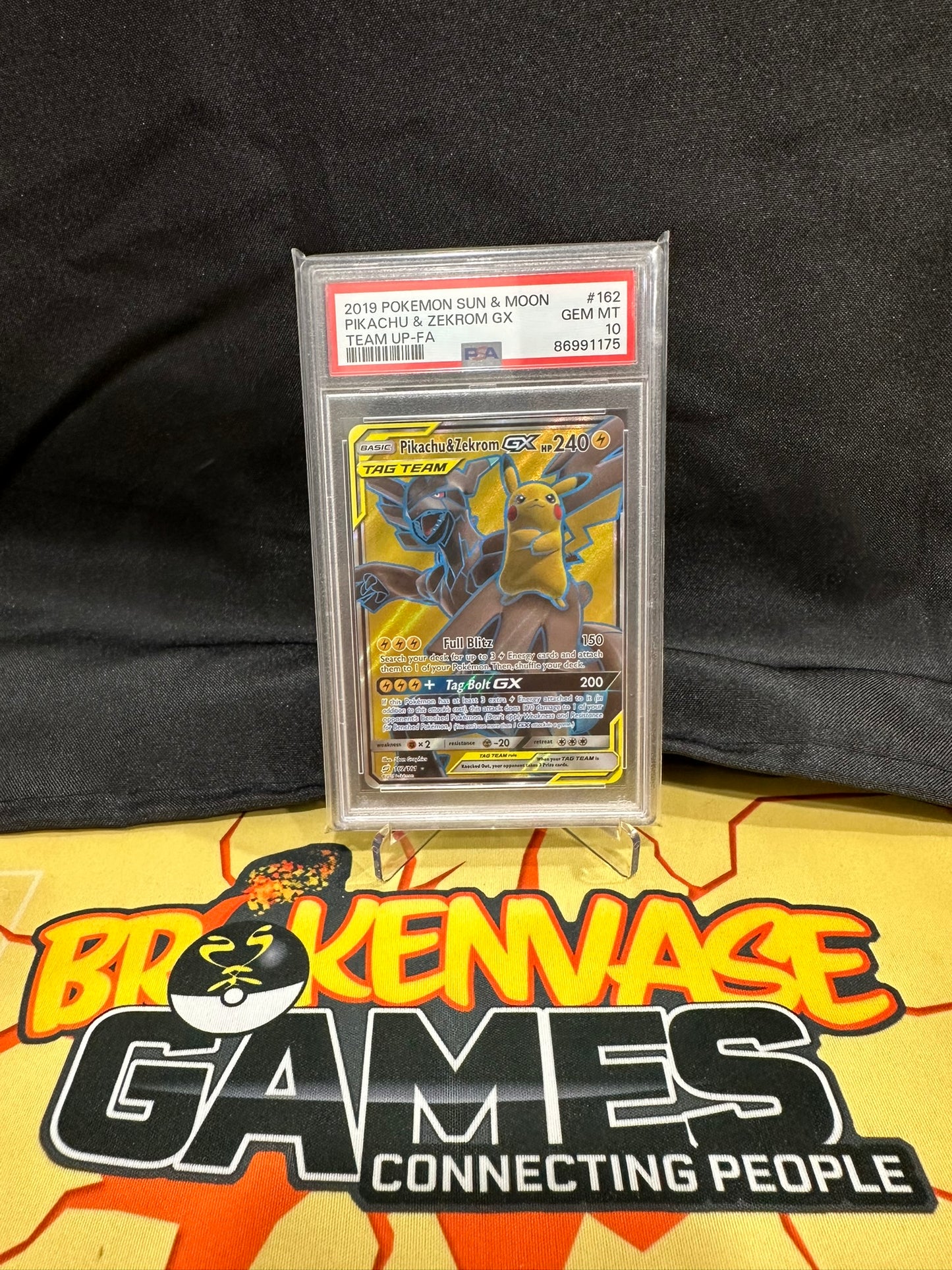 (S) Pokemon Card 162/181 Pikachu & Xekrom GX Team Up Full Art PSA GEM MINT 10