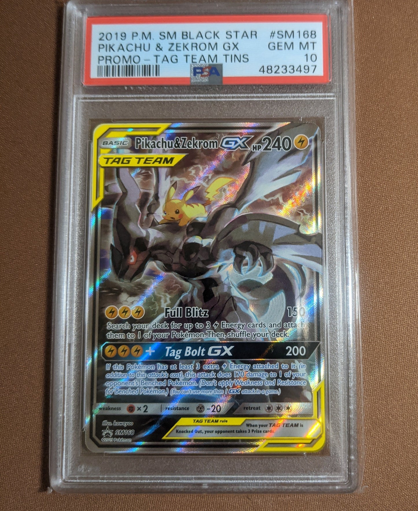 بطاقة بوكيمون PSA 10 GEM MT Pikachu &amp; Zekrom GX SM168