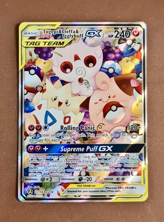 <transcy>Pokemon Card Cosmic Eclipse 143/236 Togepi &amp; Cleffa &amp; Igglybuff Tag Team GX Ultra Sjælden</transcy>
