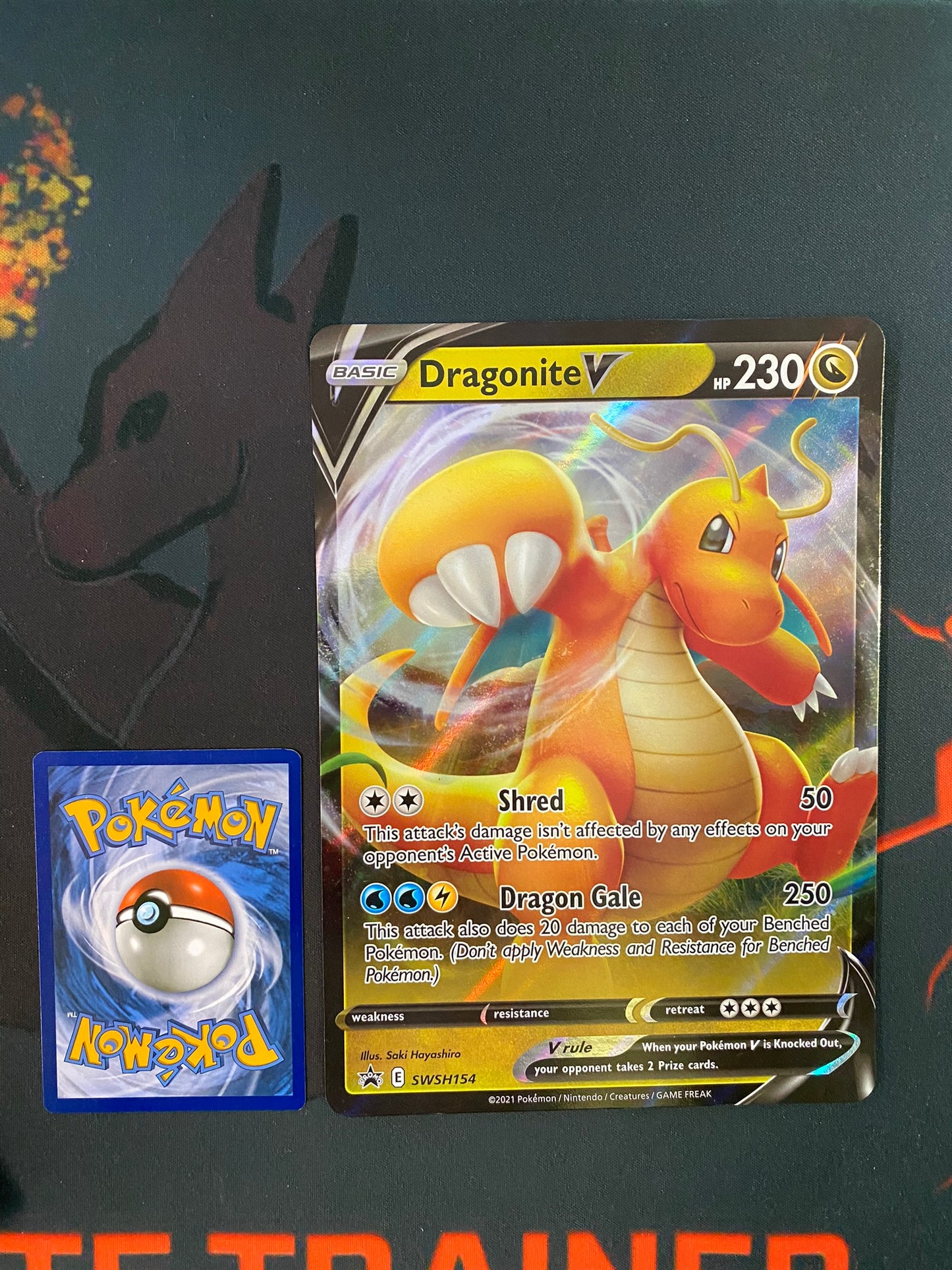 Pokemon Card SWSH154 Dragonite V JUMBO OVERSIZED BLACK STAR PROMO