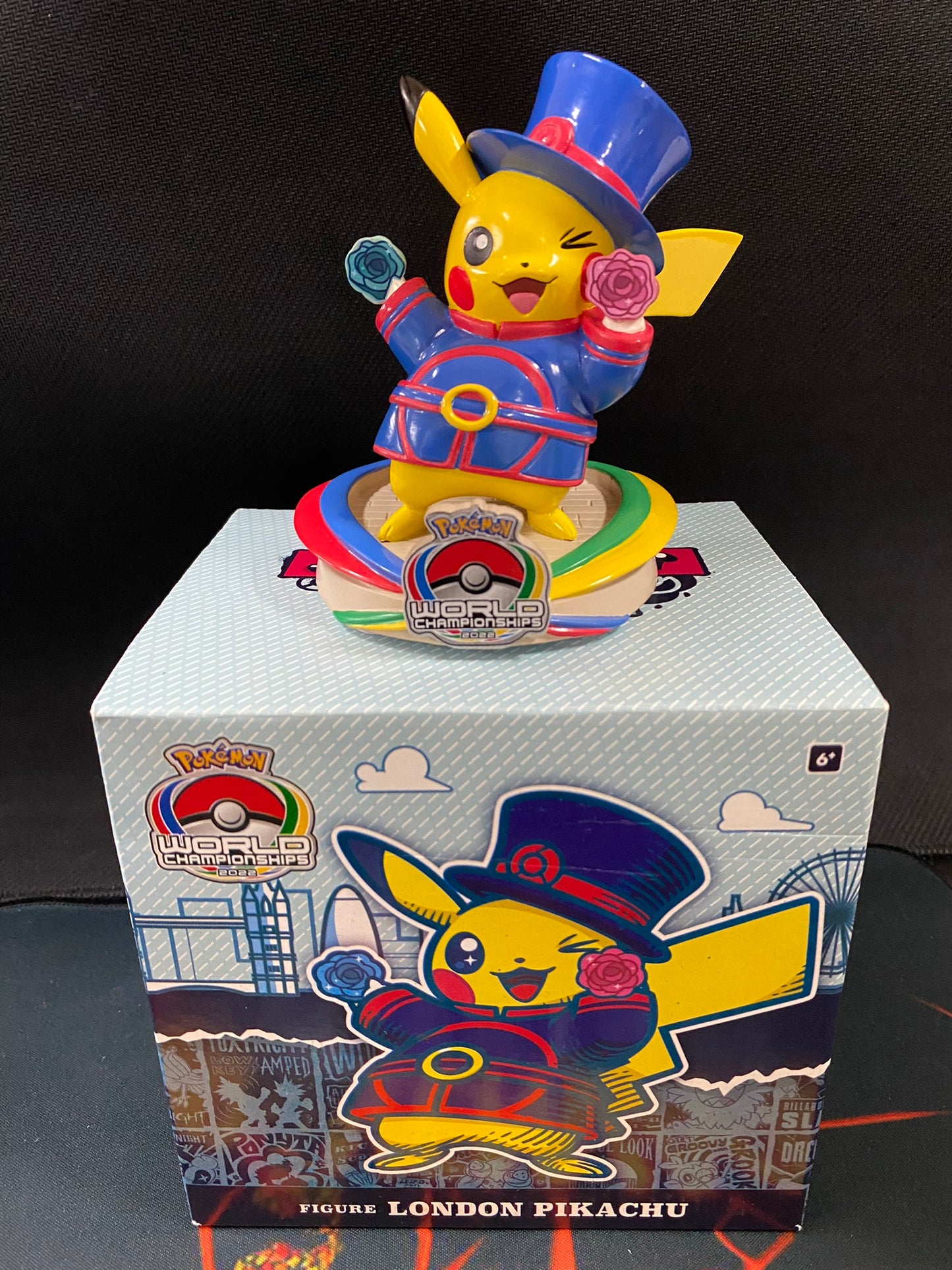 <transcy>口袋妖怪中心独家：Eevee Prismatic Double Deck Box</transcy>